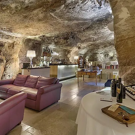 Don Serafino Historical Boutique Hotel 4*