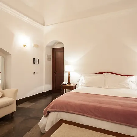 Don Serafino Historical Boutique Hotel