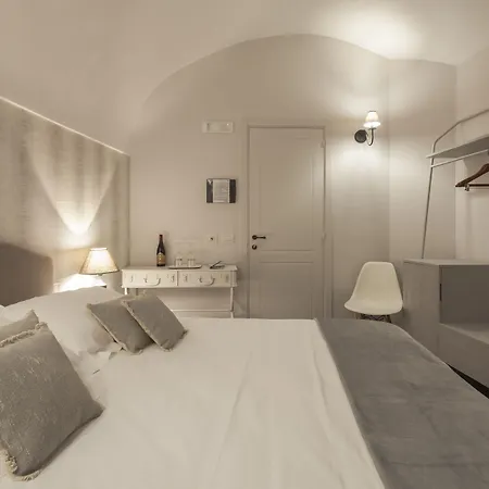 Don Serafino Historical Boutique Отель 4*