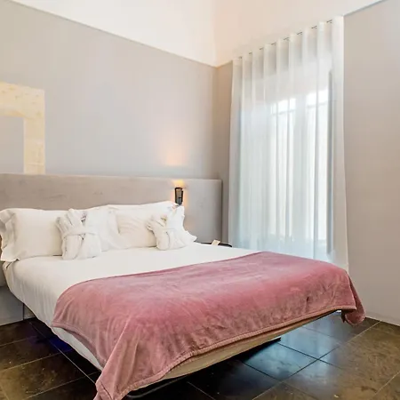 Don Serafino Historical Boutique